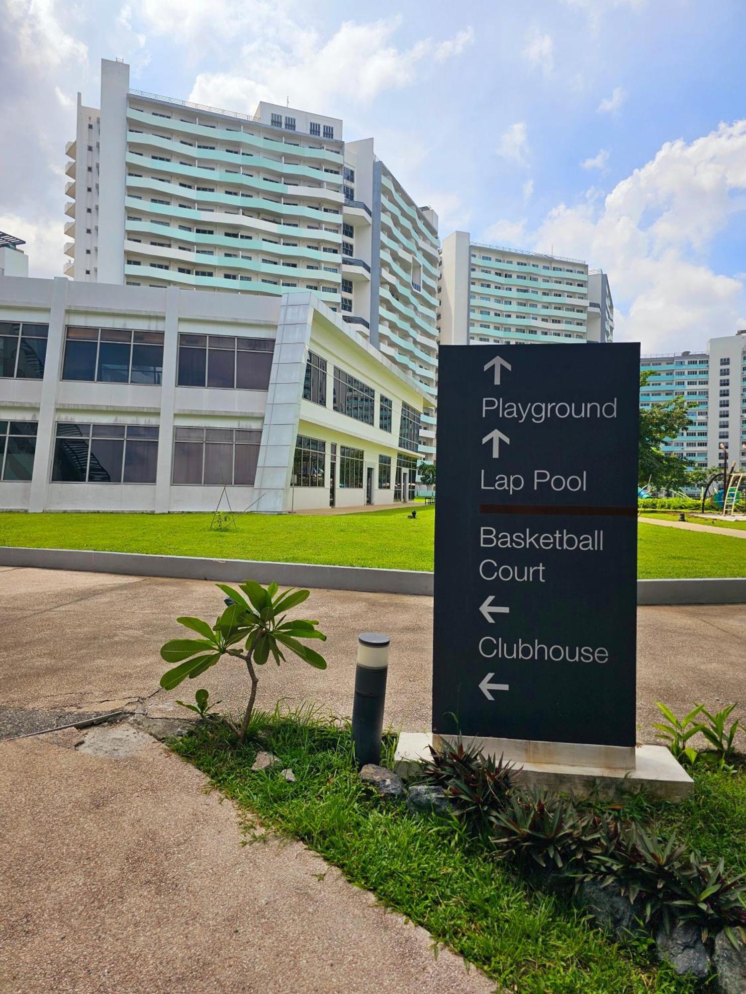 Acellyne'S Suites At The Residences At Commonwealth By Century Ciudad Quezon Exterior foto