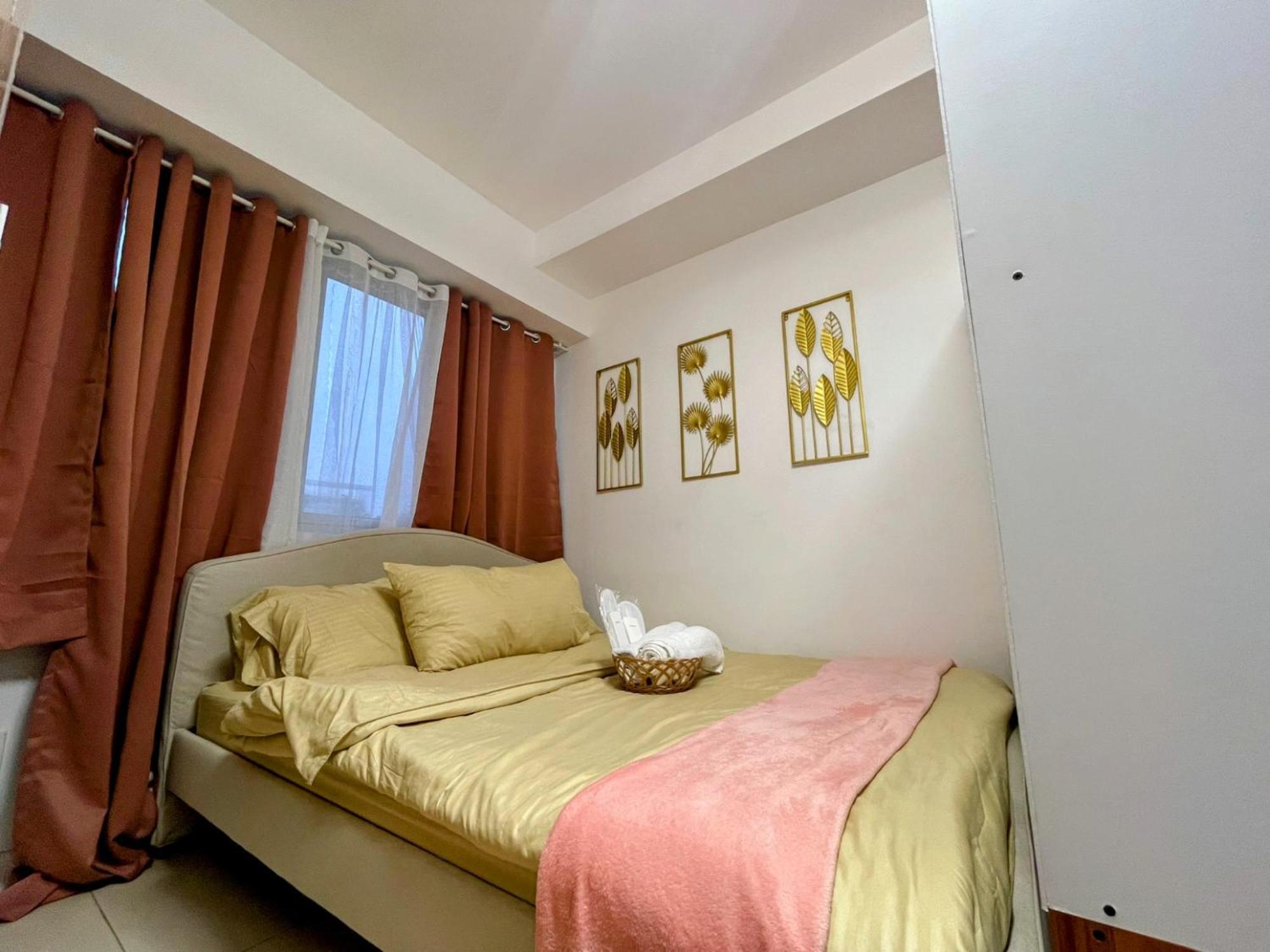 Acellyne'S Suites At The Residences At Commonwealth By Century Ciudad Quezon Habitación foto